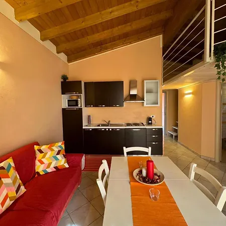 Apartment The Window -
